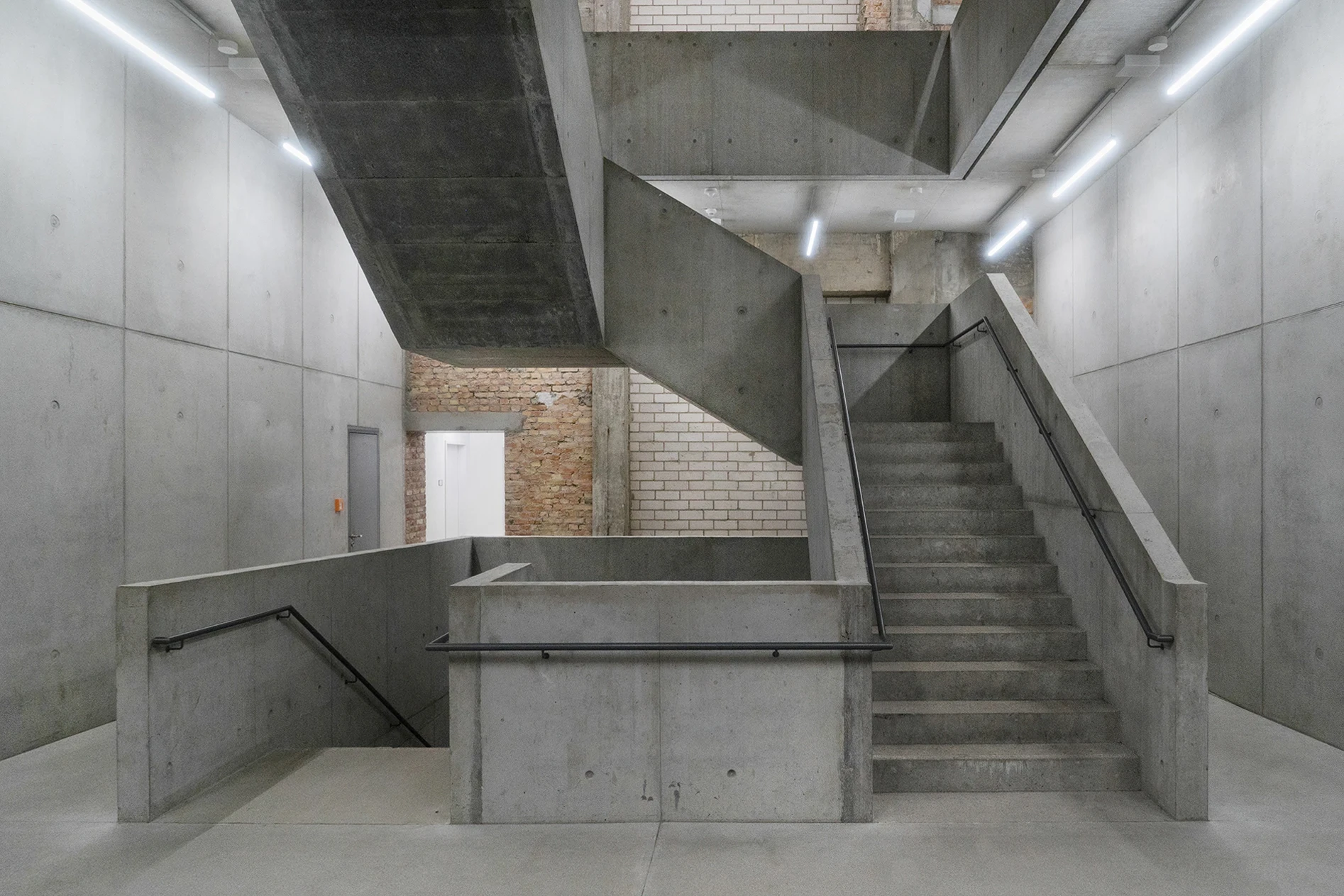 Architektur, Schauspielschule Ernst Busch, Berlin, Sichtestrich, Designestrich