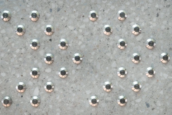 Architektur, Berlin, Futurium, Leitsystem, Metallnoppen, Sichtestrich